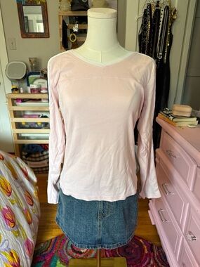 Light Pink Long-Sleeve Crew Top — Women's Everyday Tee